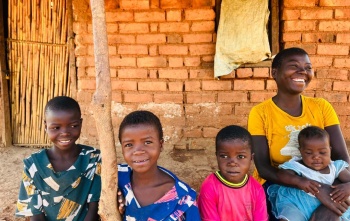 2025 - Malawi - Witinesi family