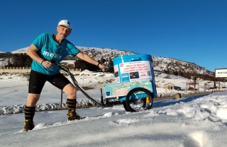 Luigi, volunteer with Mary's Meals Italy, on a previous fundraising effort.