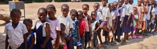 2025 - Liberia - Children lining up for meal