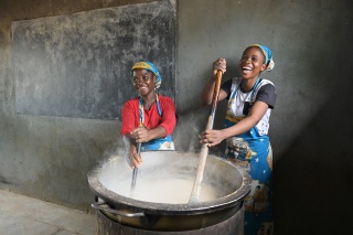 Volunteers serving Mary's Meals in Zambia