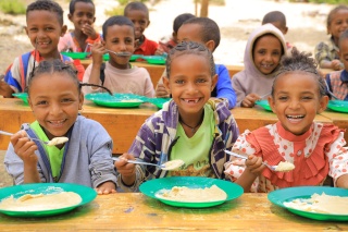 2025 - Ethiopia - Children enjoying their meals
